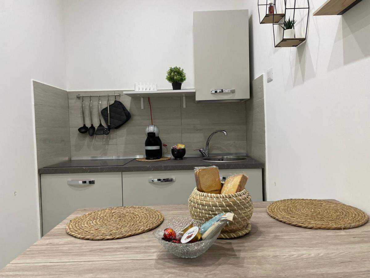 Casa Vacanza Venere Barletta Exteriör bild